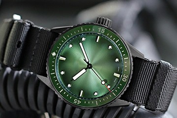 武汉欧米茄表进水了维修