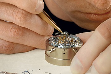 武汉欧米茄手表为什么不戴就不走了